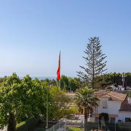 With Sea Views, Pool, Parking And Tennis Court Apartment Marbella