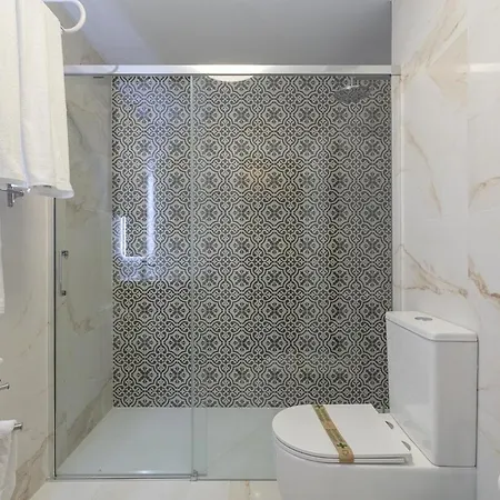 Apartment With Sea Views, Pool, Parking And Tennis Court