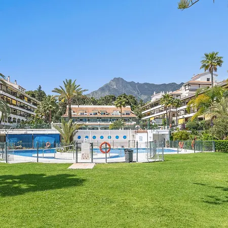 Apartment With Sea Views, Pool, Parking And Tennis Court