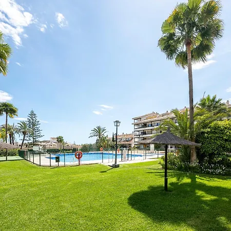 With Sea Views, Pool, Parking And Tennis Court *