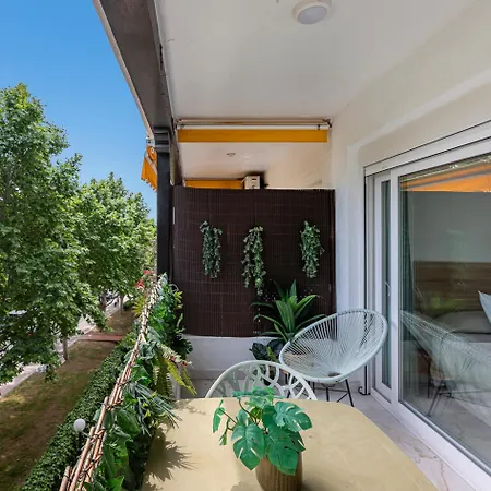 Apartment With Sea Views, Pool, Parking And Tennis Court Marbella