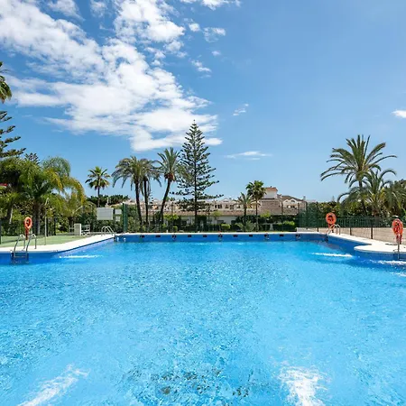 With Sea Views, Pool, Parking And Tennis Court * Marbella
