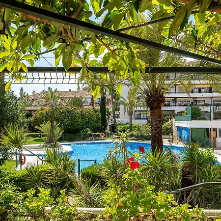 Apartment With Sea Views, Pool, Parking And Tennis Court *