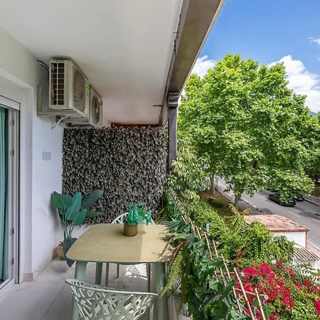 Apartment With Sea Views, Pool, Parking And Tennis Court Marbella
