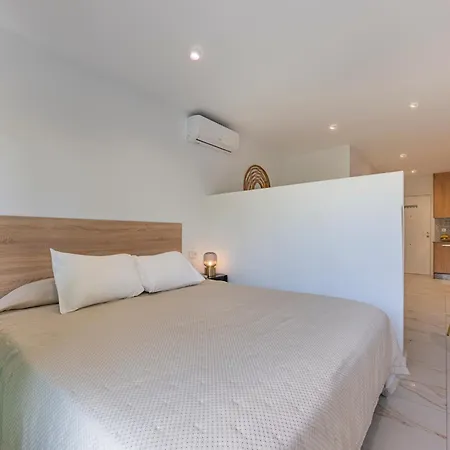 With Sea Views, Pool, Parking And Tennis Court Apartment