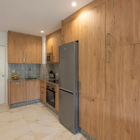 Apartment With Sea Views, Pool, Parking And Tennis Court Marbella