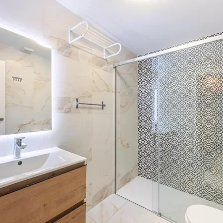 With Sea Views, Pool, Parking And Tennis Court Apartment