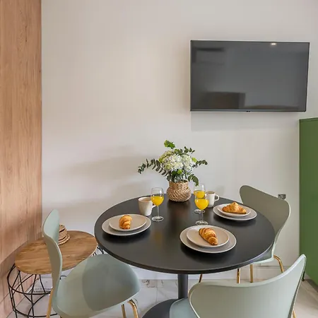 With Sea Views, Pool, Parking And Tennis Court Apartment *