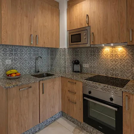 With Sea Views, Pool, Parking And Tennis Court * Marbella